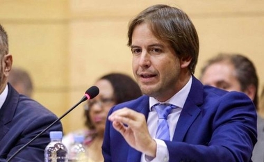 UPYD: La derecha insiste en que aceptemos trabajos precarios