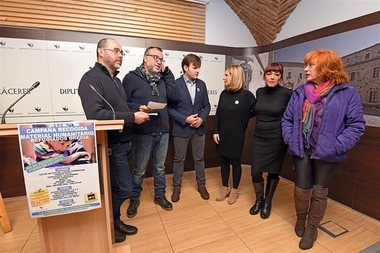 La plataforma 'Refugiados Cáceres' inicia una campaña 
