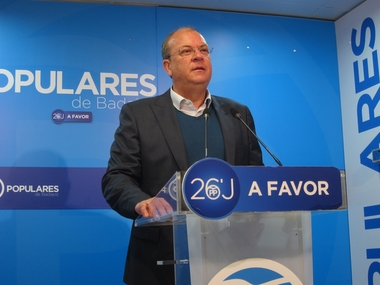 Monago pide a Vara que 