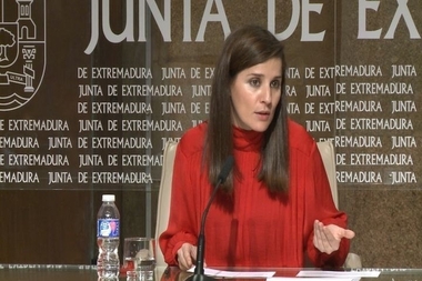 El Observatorio LGTBI extremeño hará un estudio sobre la situación de los derechos del colectivo en materia educativa