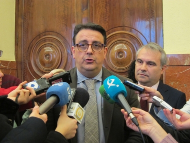 Vergeles defiende que el Sistema Nacional de Salud debe tomarse 