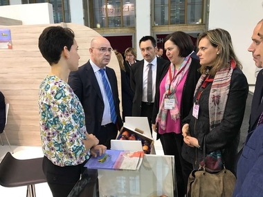Más de 21 empresas extremeñas propician la apertura de nuevos mercados en la Feria Fruit Logistica de Alemania