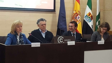 Extremadura cuenta con 500.000 euros en ayudas destinadas a formar a jóvenes desempleados en el ámbito de las TICs