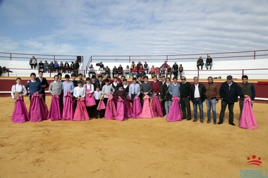 La Escuela Taurina de la Diputación de Badajoz celebra un acto de apertura de curso en Bienvenida