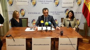 El Colegio de Abogados de Cáceres rechaza el pago del IVA en el Turno de Oficio porque 