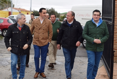 Monago sostiene que el resto de partidos 