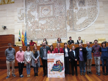 Extremadura pide al resto de CCAA que incluyan derechos LGTBI en el trabajo de las agencias de cooperación al desarrollo