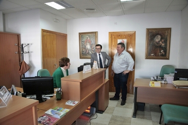 El presidente de la Diputación de Badajoz visita Ahillones y Valverde de Llerena