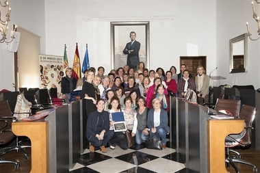 La Diputación de Cáceres y el IMEX reconocen el trabajo de 19 asociaciones de mujeres de la provincia