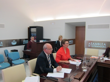 La Cexma defiende los cambios en programas en Canal Extremadura para 