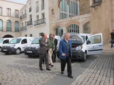 La ciudad de Badajoz cuenta con 34 vehículos eléctricos y tres híbridos destinados a diferentes servicios municipales
