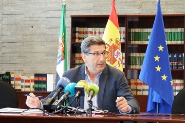 La Junta considera que la bajada del desempleo 