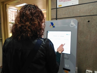 Los contribuyentes de Extremadura presentan más de 14.500 declaraciones de la Renta desde el inicio de la campaña