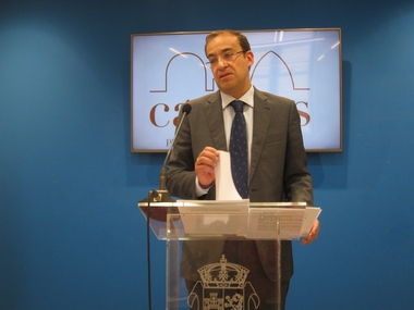 La alcaldesa de Cáceres intentó que Vara mediara para que el PSOE apoyara la aprobación del Fondo Impulso