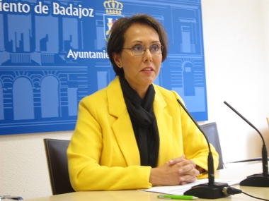 Solana lamenta que la oposición esté 