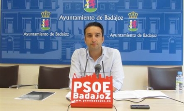 Ricardo Cabezas: El alcalde me amenaza con acabar con mi vida y la de mi familia
