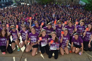 Más de 1.500 mujeres corren por la igualdad en la Carrera de la Mujer de Arroyo de la Luz