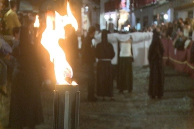  Jerez de los Caballeros (Badajoz) revive un año más la penitencia de los 'empalaos' el Lunes Sant