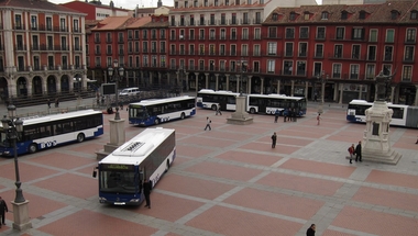 El número de usuarios del autobús urbano en Extremadura cae un 3,7 por ciento en febrero, con 921.000