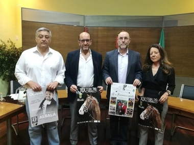 Unos 80 equinos de una treintena de ganaderías nacionales participan en la XIX Feria del Caballo de Albalá 