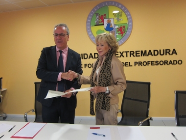 La UEx beca el próximo curso a una mujer africana para realizar estudios de postgrado en la región
