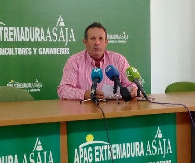 APAG Extremadura Asaja convoca una tractorada contra la declaración de La Siberia como Reserva de la Biosfera
