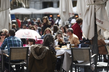 La esperanza de vida en Extremadura se sitúa en 82 años en 2015, dos más que desde 2005