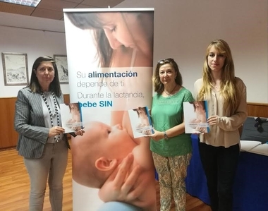 Una jornada en Cáceres recuerda la incompatibilidad del consumo de alcohol en periodo de embarazo y lactancia