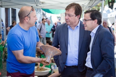Fernández Vara destaca el valor de la Dehesa como modelo de desarrollo del medio rural