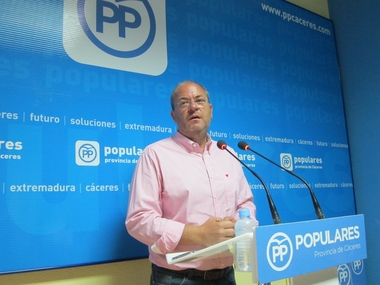Monago cree que Cáceres se quedará con 