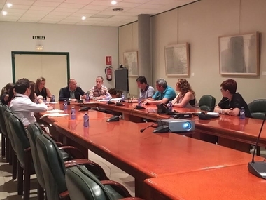 La Junta presenta en la mesa sectorial del Plan Estratégico de la Fruta el plan de formación para el sector