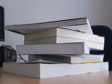 Extremadura destina casi 950.000 euros en ayudas para financiar la dotación de libros de texto a centros concertados