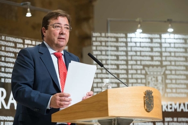 El Consejo de Gobierno aprueba la concesión de las Medallas de Extremadura a dos extremeños y a tres entidades