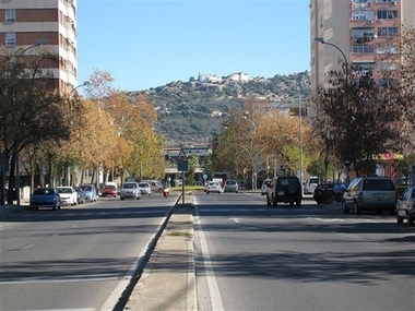 El Ayuntamiento de Cáceres pondrá bandas reductoras de velocidad en la avenida de la Hispanidad