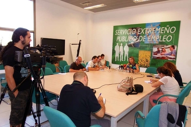 La Junta de Extremadura asegura que el aumento del desempleo es debido al efecto estacional del turismo y el comercio
