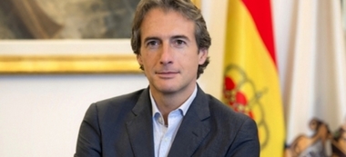 Íñigo de la Serna y Guillermo Fernández Vara mantienen una reunión este lunes en Mérida
