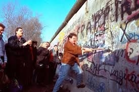 El 9 de Noviembre, un día histórico por partida doble