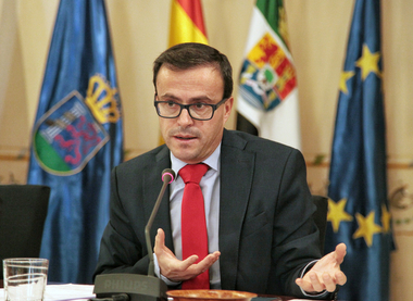 El Pleno de la Diputación aprueba los presupuestos para 2018