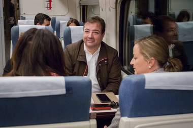 Vara destaca la unidad de los extremeños en la reivindicacion de un tren digno para la región