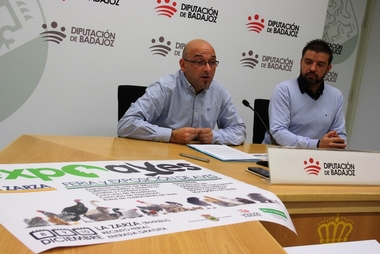 La Diputación de Badajoz participa en la feria ExpoAves de la Zarza