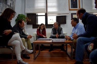 Monago critica que Vara ''se apunte'' las ''buenas noticias'' que llegan por parte del Gobierno de España para la región