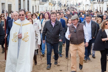 Fernández Vara asiste a los actos del Día de la Luz, fecha que califica como importante para Extremadura