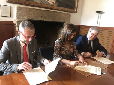La Fundación Yuste firma un acuerdo con la Universidad de Salamanca y la Fundación Muñoz Torrero