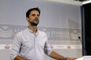 Álvaro Jaén: Vara es un presidente ausente y desconectado de la realidad de Extremadura