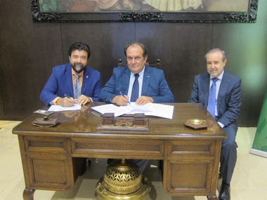 Caja Rural de Extremadura colaborará con la CREEx en tareas de asesoramiento o financiación en 