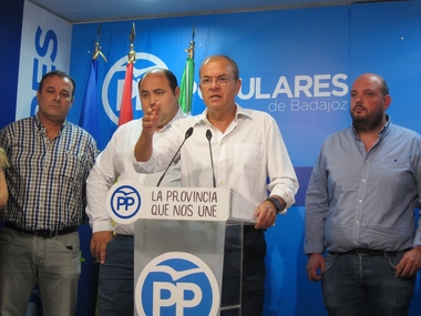 Monago (PP) tacha el acto de reconocimiento a las víctimas del terrorismo de 