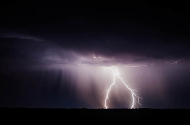 El Centro Urgencias y Emergencias 112 informa de la activación de alerta amarilla por lluvias y tormentas en el norte de Extremadura 
