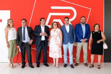 Fernández Vara destaca que la ubicación de Extremadura ofrece nuevas oportunidades en áreas como la logística