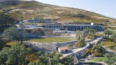El presidente de la Junta de Extremadura inaugurará el campus PHI en Hoyos, Sierra de Gata