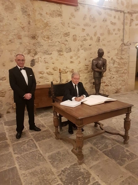 Extremadura recibe el premio Capitán de Galeones de la Fundación Puerta de América